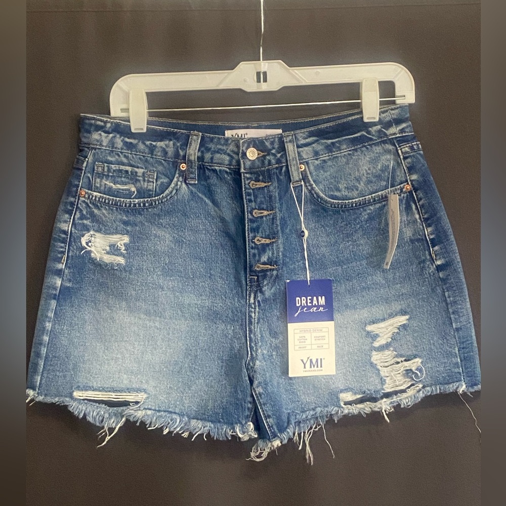 YMI Dream denim shorts NWT size 11/30